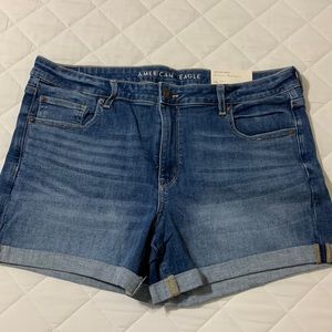 American Eagle Next Level Stretch MIDI Shorts Size 18 brand NWT